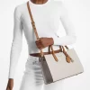 Bolso satchel mediano con logotipo de firma de Scarlett Bolso satchel mediano con logotipo de firma de Scarlett