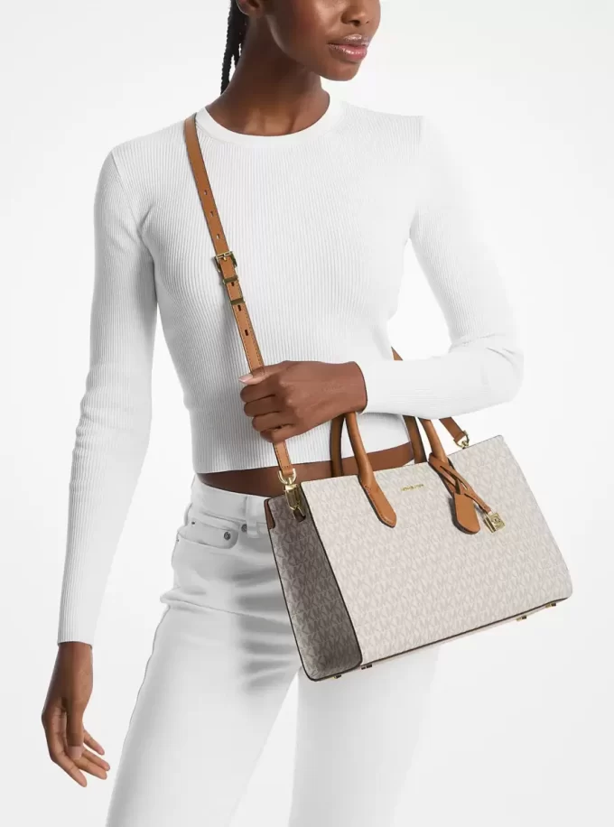Bolso satchel mediano con logotipo de firma de Scarlett Bolso satchel mediano con logotipo de firma de Scarlett