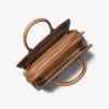 Bolso satchel mediano con logotipo de la firma Laila Bolso satchel mediano con logotipo de la firma Laila