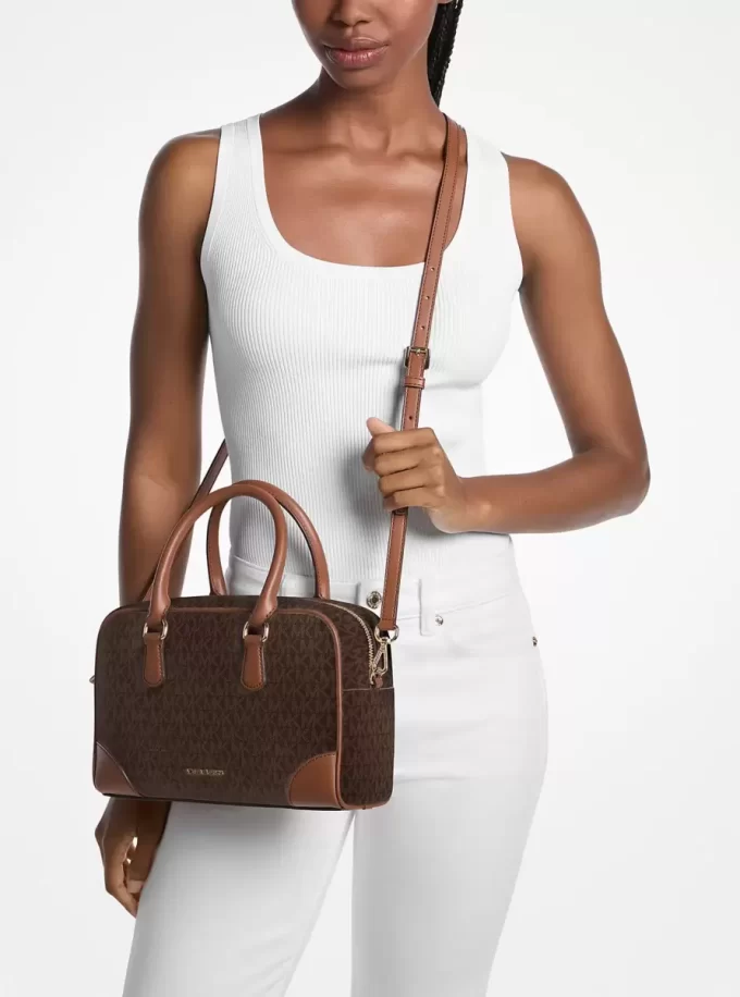 Bolso Thompson Medium Signature Logo Bolso Thompson Medium Signature Logo