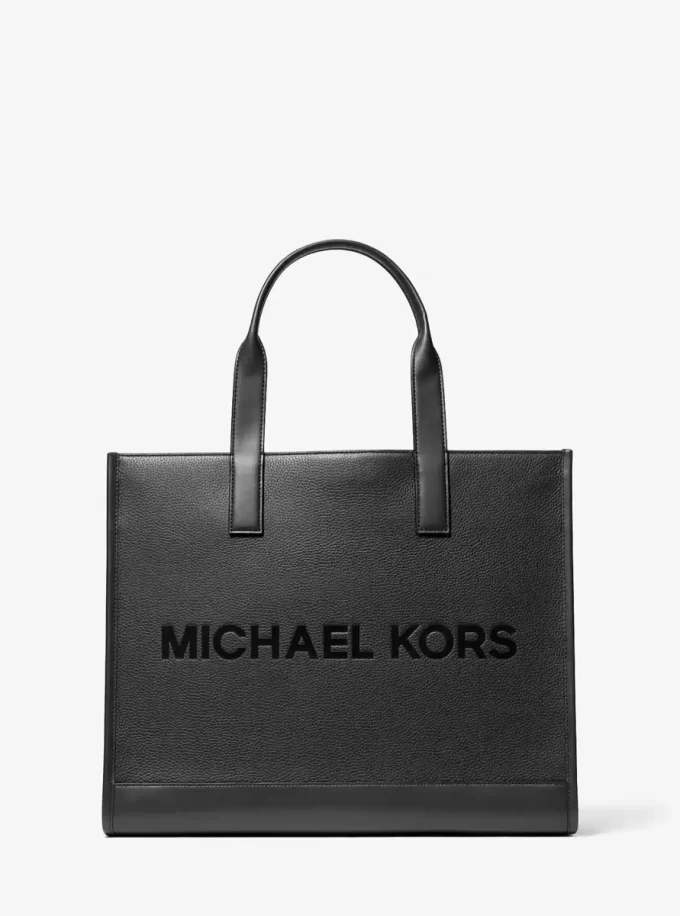 Bolso tote de piel granulada con el logotipo de Cooper en relieve Bolso tote de piel granulada con el logotipo de Cooper en relieve