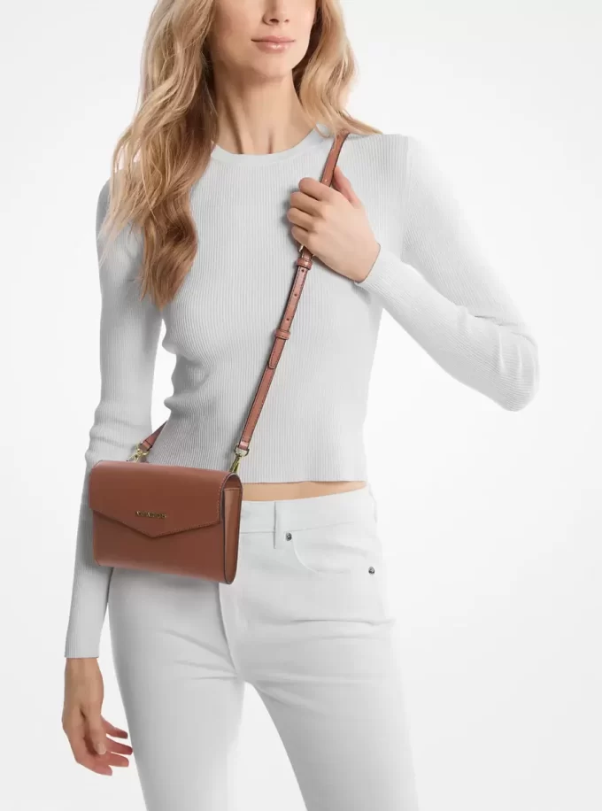 Bolso tote grande 3 en 1 con el logotipo de Charlotte Bolso tote grande 3 en 1 con el logotipo de Charlotte