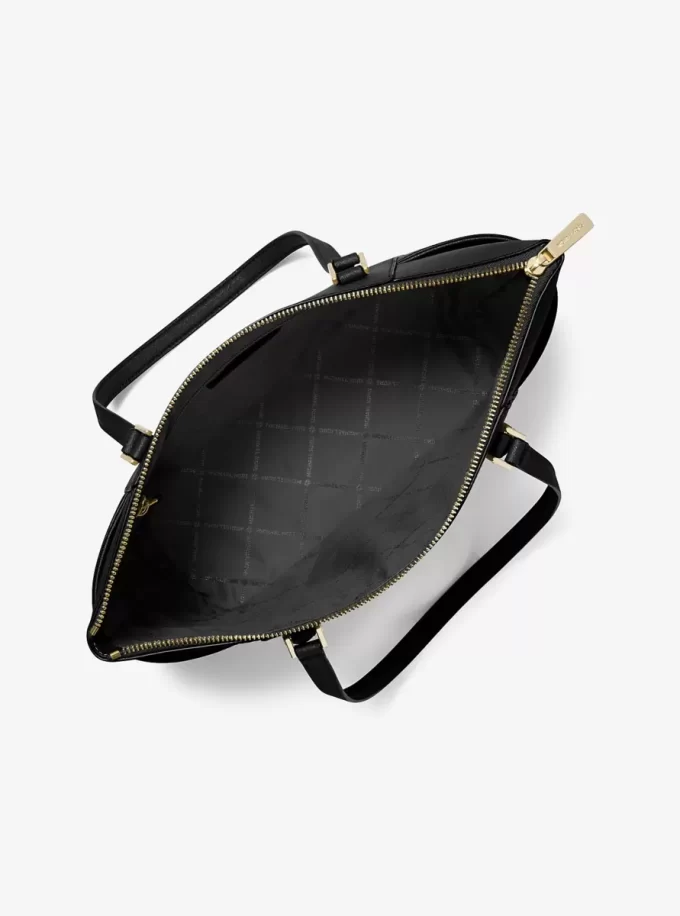 Bolso tote grande Charlotte de piel saffiano con cremallera superior Bolso tote grande Charlotte de piel saffiano con cremallera superior