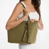 Bolso tote grande Sullivan de piel saffiano con cremallera superior