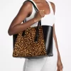 Bolso tote grande Taryn con estampado de leopardo y piel de becerro