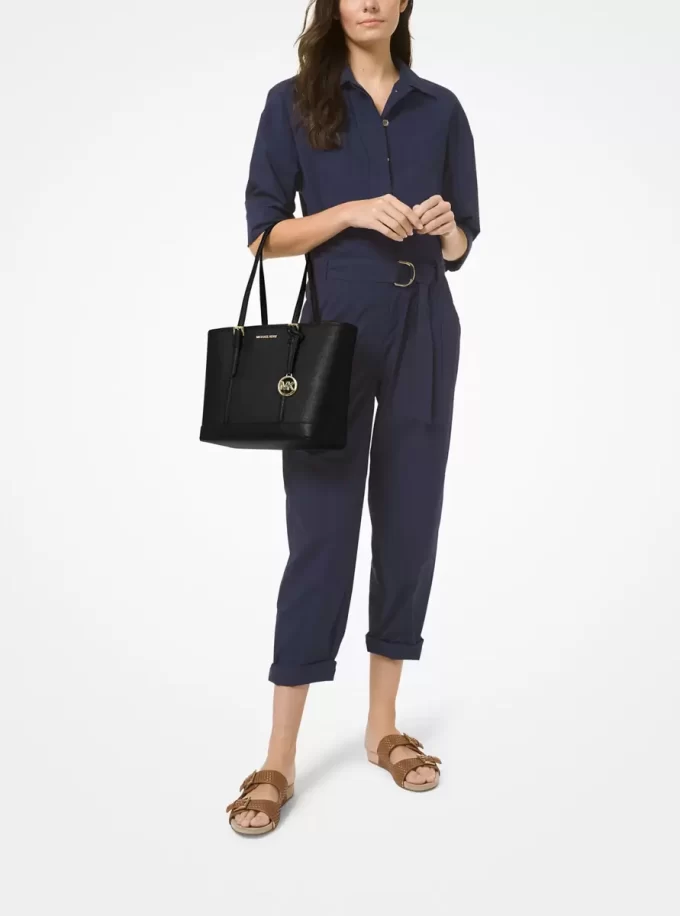 Bolso tote Jet Set Travel pequeño de piel saffiano con cremallera superior Bolso tote Jet Set Travel pequeño de piel saffiano con cremallera superior