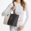 Bolso tote mediano con logotipo bicolor Jet Set Bolso tote mediano con logotipo bicolor Jet Set