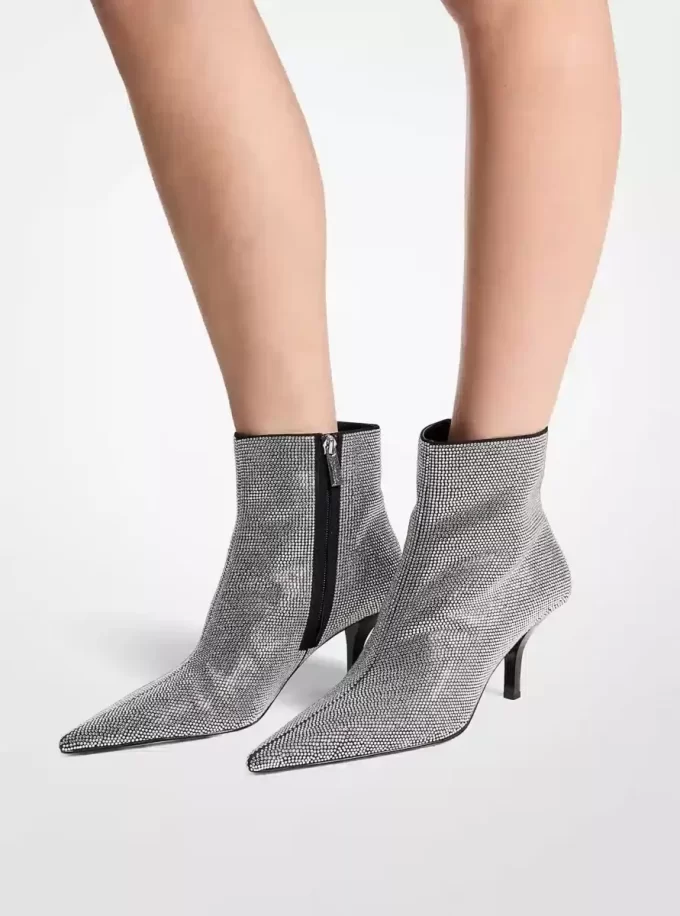 Bota adornada Selina