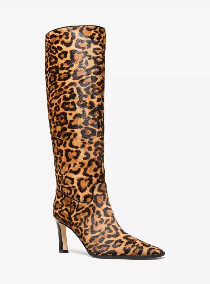 Bota Darrah de piel de becerro con estampado de leopardo Bota Darrah de piel de becerro con estampado de leopardo