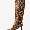 Bota Darrah de piel de becerro con estampado de leopardo Bota Darrah de piel de becerro con estampado de leopardo