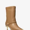 Bota de cuero con hebilla Kasia Bota de cuero con hebilla Kasia