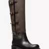 Bota de cuero y con el logotipo de la firma Darrington