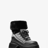 Bota Shiloh adornada con técnica mixta