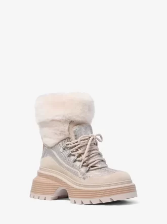 Bota Shiloh adornada con técnica mixta