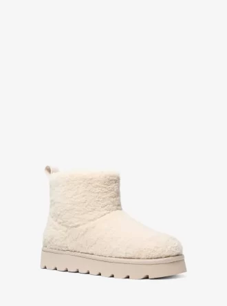 Bota Winnie de piel sintética de oveja