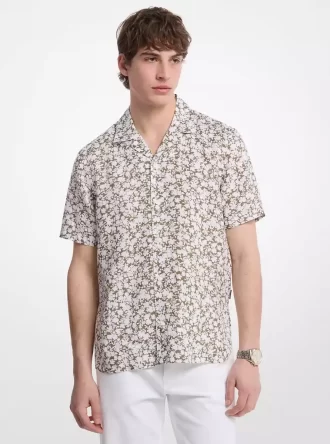 Camisa de lino floral estilo campamento