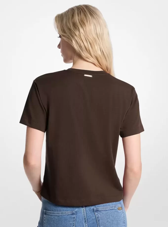 Camiseta de algodón orgánico con logotipo adornado Camiseta de algodón orgánico con logotipo adornado