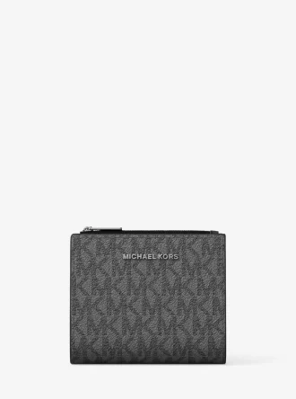 Cartera con el logo de la firma Hudson