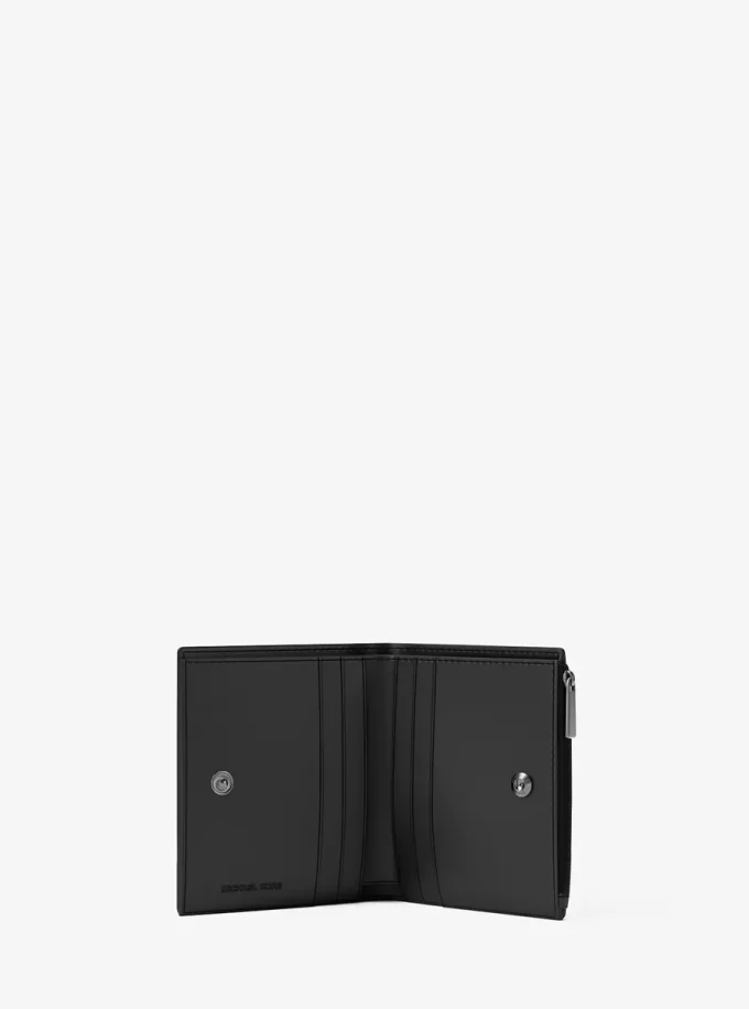Cartera Cooper con logotipo metálico grabado Cartera Cooper con logotipo metálico grabado
