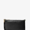Cartera de pulsera Jet Set mediana de piel granulada Cartera de pulsera Jet Set mediana de piel granulada