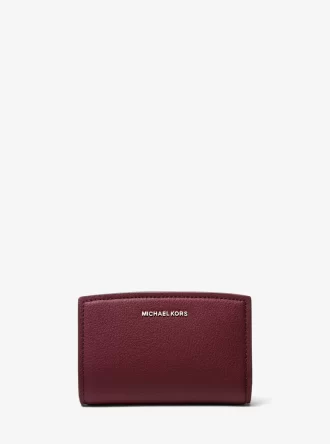 Cartera mediana Bryant de piel granulada