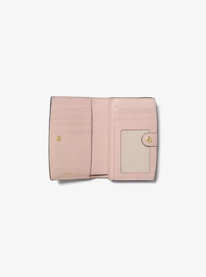 Cartera mediana Bryant de piel granulada Cartera mediana Bryant de piel granulada
