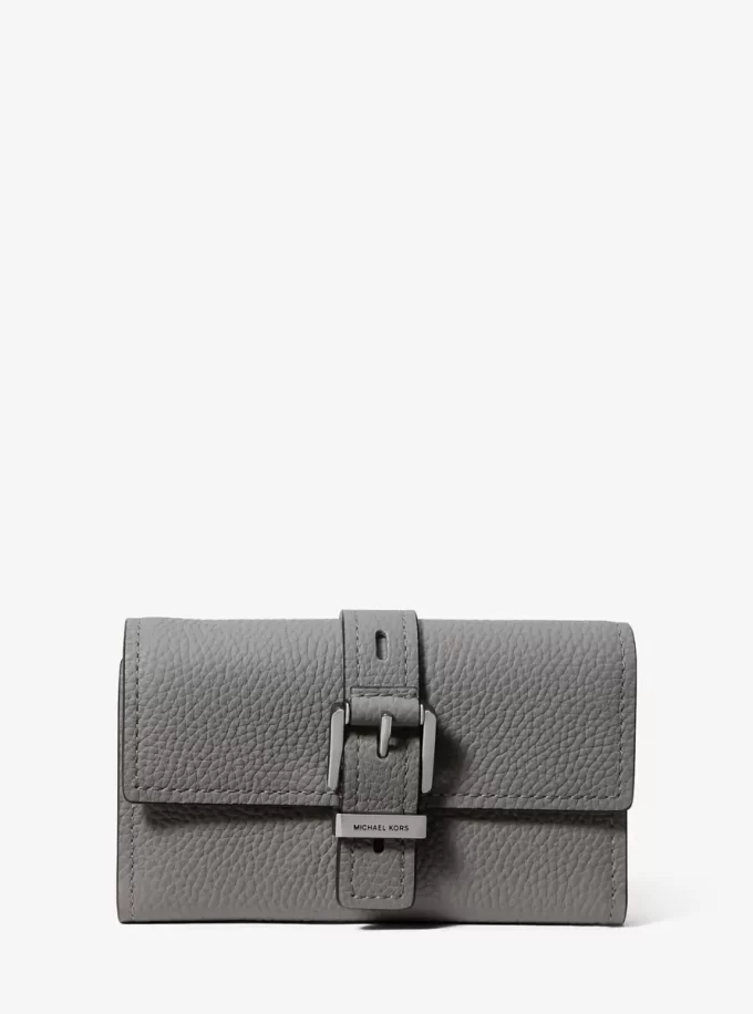Cartera Nolita mediana de piel granulada con tres pliegues