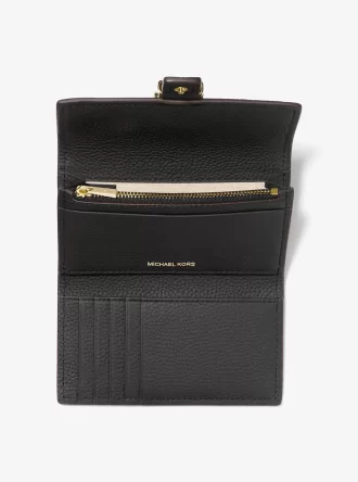 Cartera Nolita mediana de piel granulada con tres pliegues