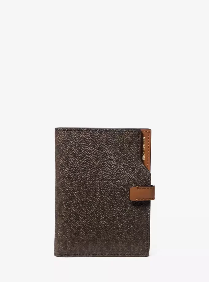 Cartera para pasaporte con el logo de Jet Set Signature