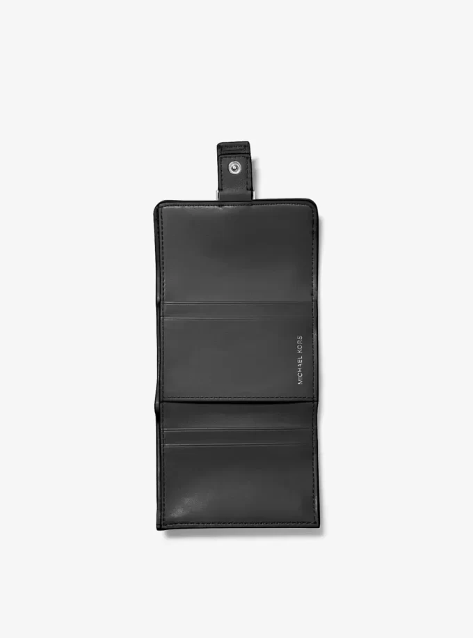 Cartera pequeña de cuero Colby de tres pliegues