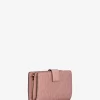 Cartera plegable mediana Jet Set con el logotipo de la firma Cartera plegable mediana Jet Set con el logotipo de la firma