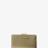 Cartera plegable mediana Jet Set de piel saffiano metalizada Cartera plegable mediana Jet Set de piel saffiano metalizada