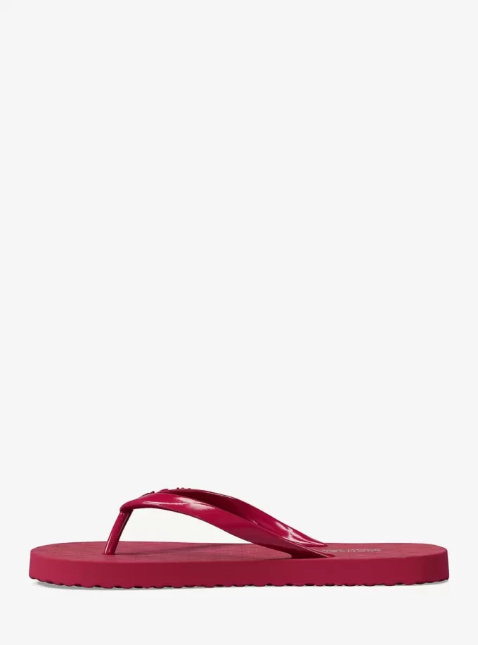 Chanclas con el logotipo de la firma Chanclas con el logotipo de la firma