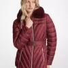 Chaqueta acolchada de nailon plegable con ribete de piel sintética