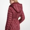 Chaqueta acolchada de nailon plegable con ribete de piel sintética