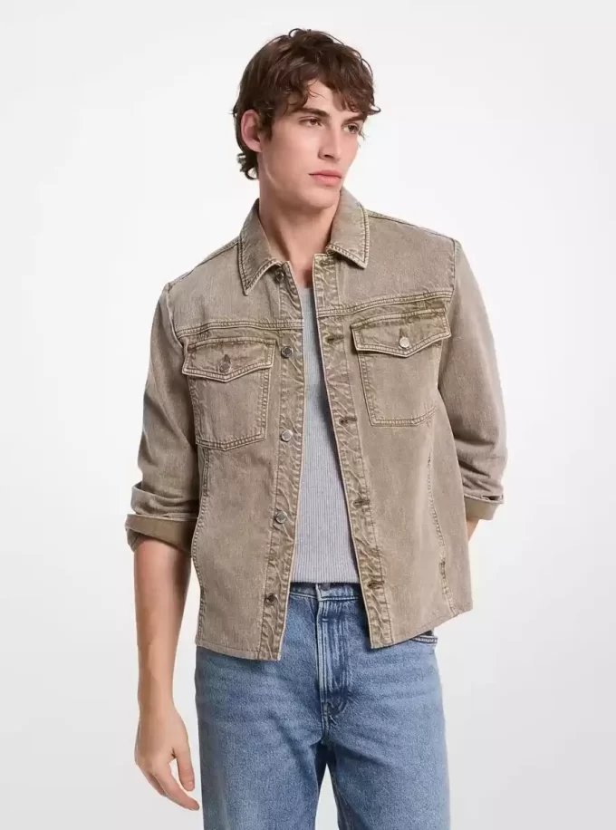 Chaqueta camisera de mezclilla lavada con dobladillo curvo Chaqueta camisera de mezclilla lavada con dobladillo curvo