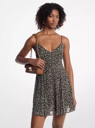 Minivestido de georgette con estampado floral y tachuelas