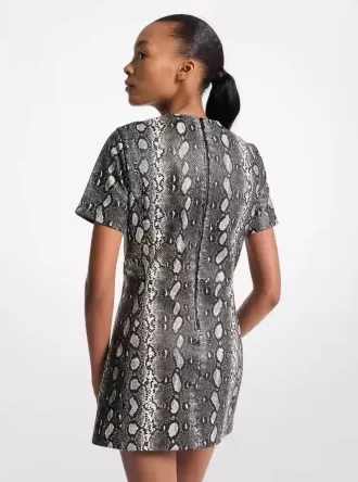 Minivestido de piel con estampado de serpiente