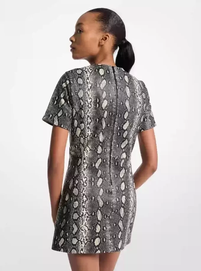 Minivestido de piel con estampado de serpiente Minivestido de piel con estampado de serpiente