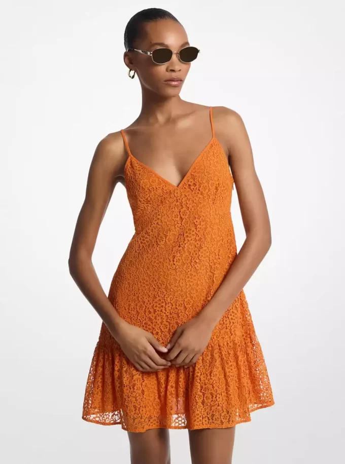 Minivestido lencero de encaje floral con cordón Minivestido lencero de encaje floral con cordón