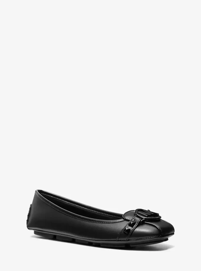 Mocasín con tachuelas Fulton
