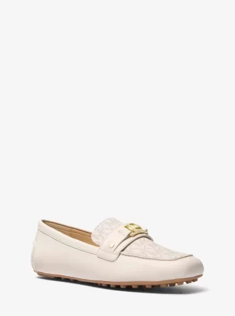 Mocasín Mandy de cuero y logotipo de la firma Mocasín Mandy de cuero y logotipo de la firma