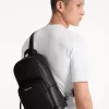 Mochila bandolera de cuero granulado Cooper Mochila bandolera de cuero granulado Cooper