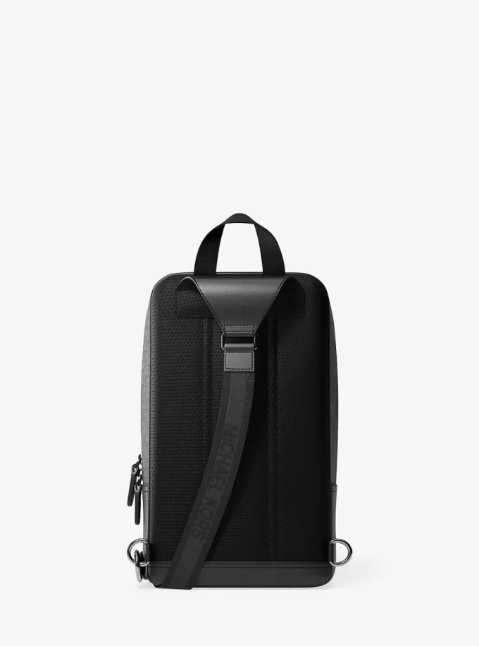 Mochila bandolera de viaje con el logotipo de Hudson Signature