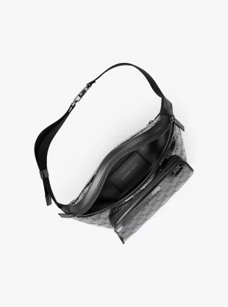 Mochila bandolera utilitaria mediana Cooper con logotipo metálico en relieve