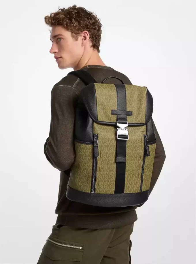 Mochila de aviador con el logotipo de Hudson Signature Mochila de aviador con el logotipo de Hudson Signature
