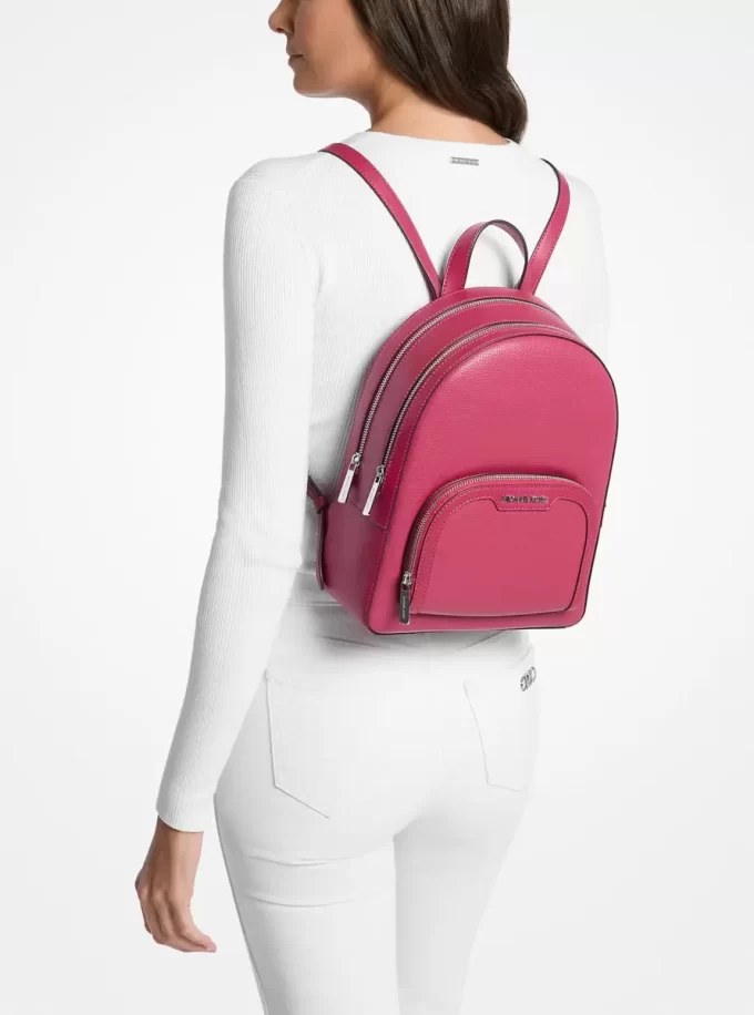 Mochila Jaycee mediana de cuero granulado