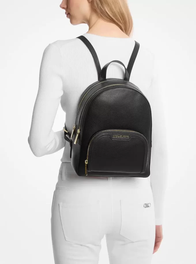 Mochila Jaycee mediana de cuero granulado
