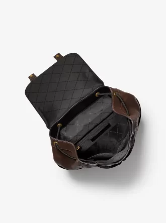Mochila mediana Colby de piel bruñida con logotipo en relieve