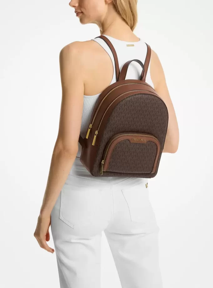 Mochila mediana con logotipo de Jaycee Mochila mediana con logotipo de Jaycee